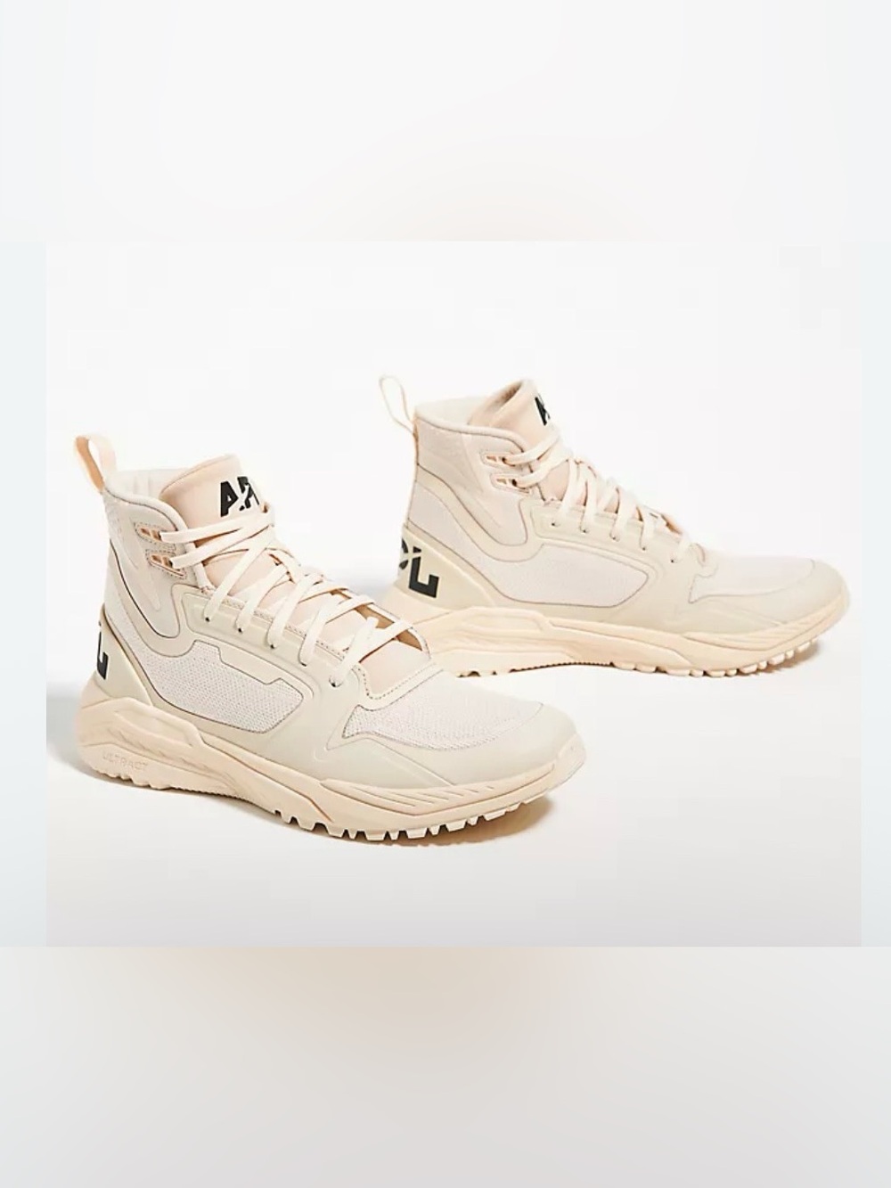 ✨ APL TechLoom Defender in the parchment/ivory/cement Unisex